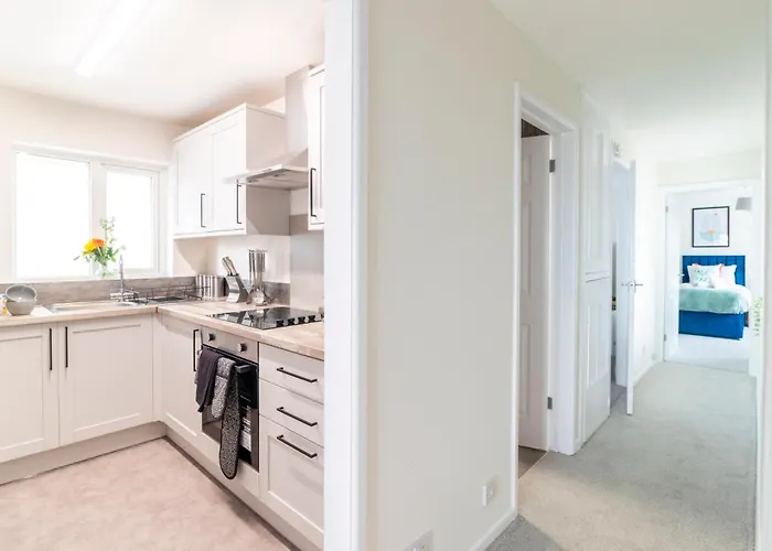 Wow! Seaview Beach Apartment Sleeps 6-Free Parking